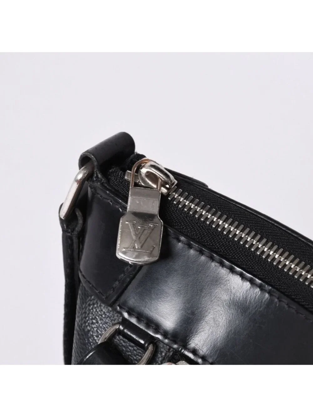 Louis Vuitton Mick PM Damier Graphite Canvas Black